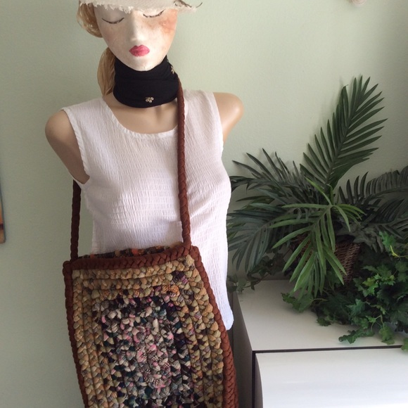 Hand bag - Picture 2 of 2